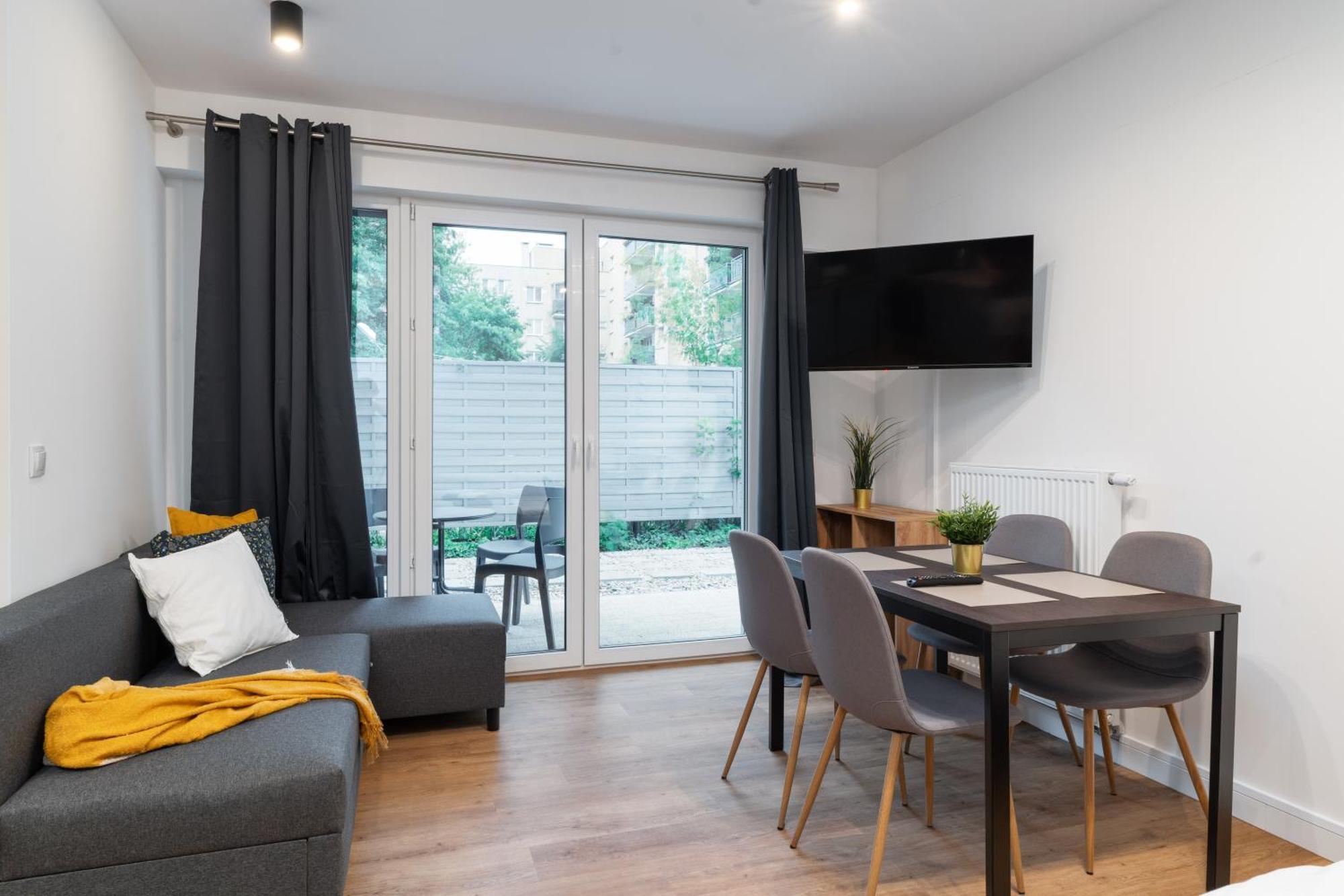 Lineburg Villa Apartments วอร์ซอ ภายนอก รูปภาพ