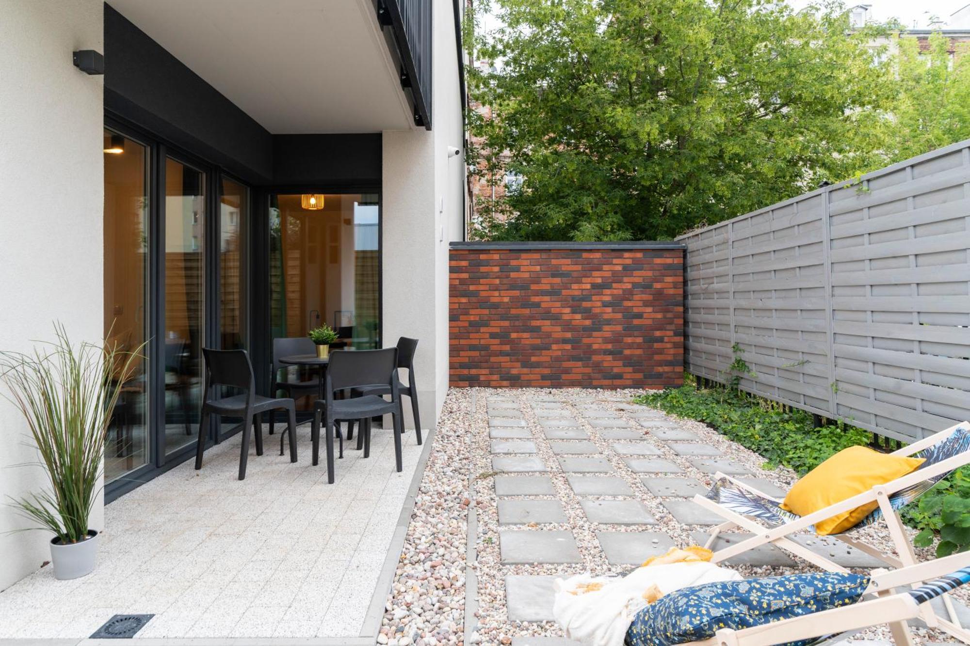 Lineburg Villa Apartments วอร์ซอ ภายนอก รูปภาพ