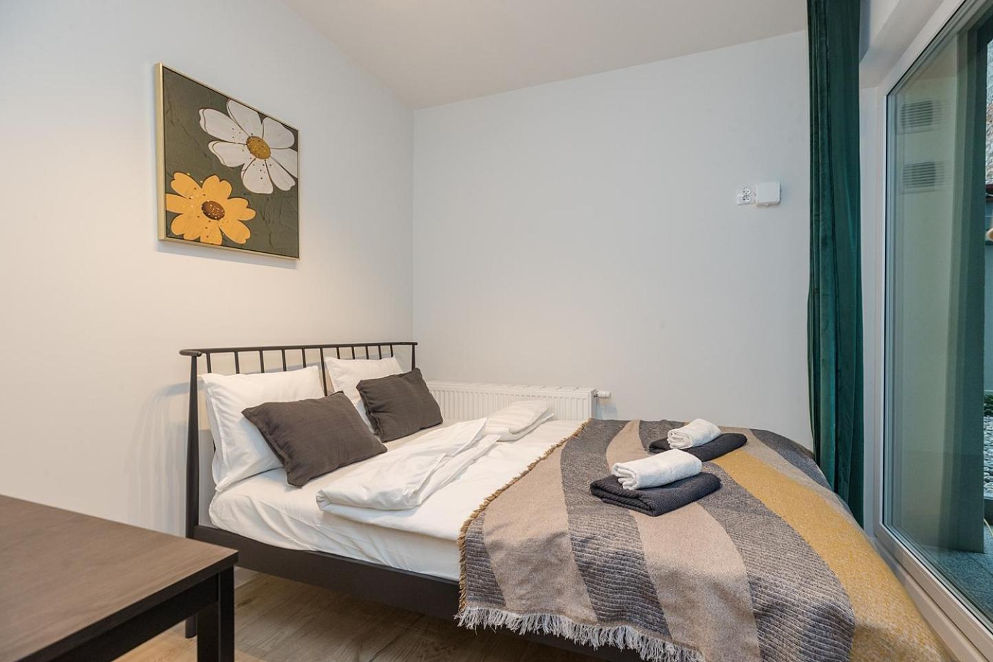 Lineburg Villa Apartments วอร์ซอ ภายนอก รูปภาพ