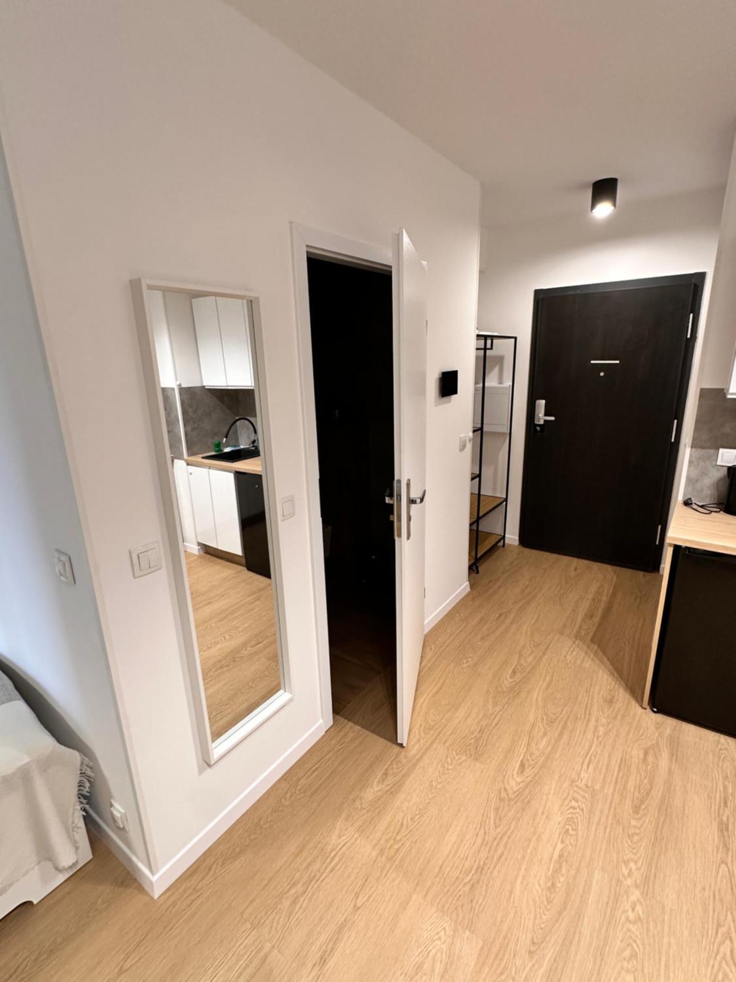 Lineburg Villa Apartments วอร์ซอ ภายนอก รูปภาพ
