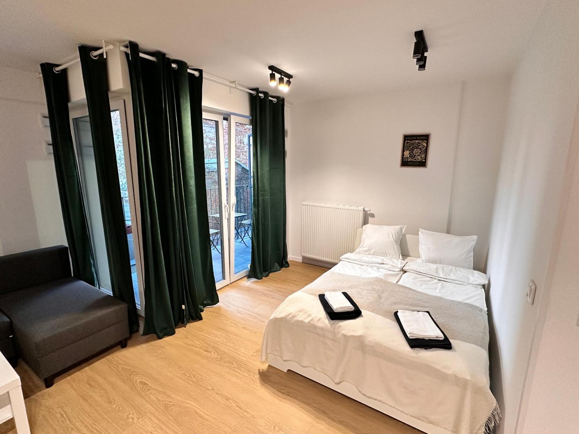 Lineburg Villa Apartments วอร์ซอ ภายนอก รูปภาพ