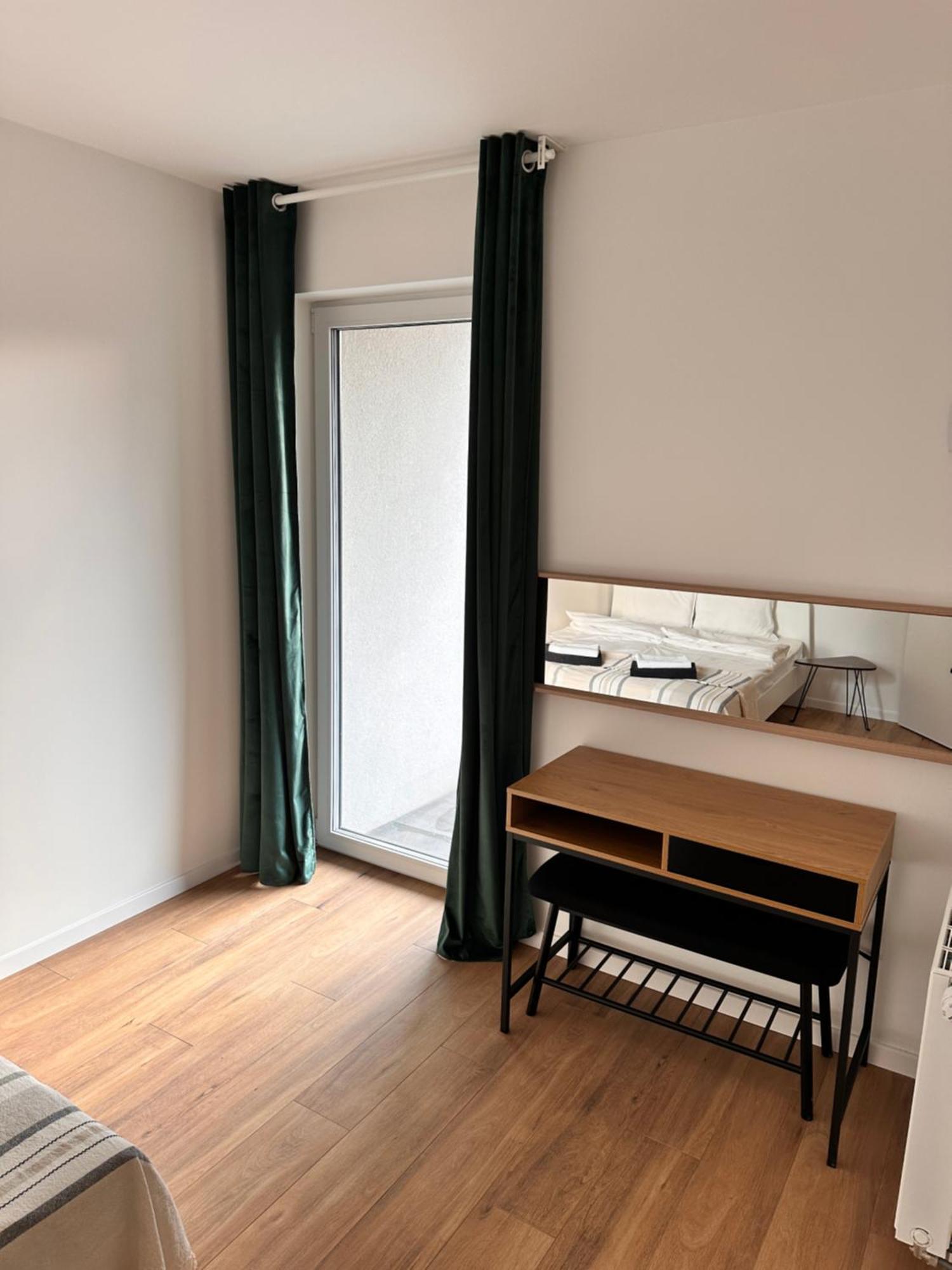 Lineburg Villa Apartments วอร์ซอ ภายนอก รูปภาพ